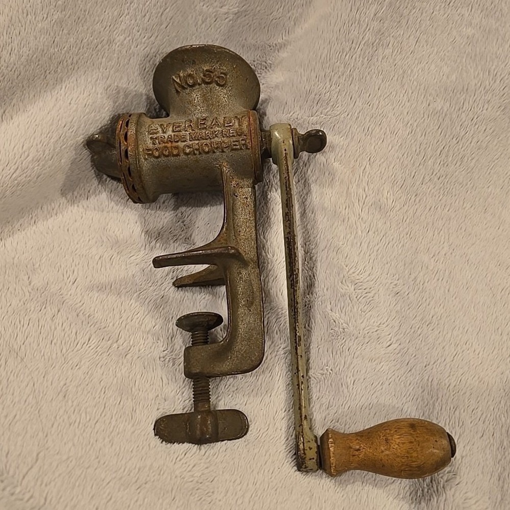 Vintage Eveready‎ No 55 Food Chopper Cast Iron Meat Grinder Table Mount